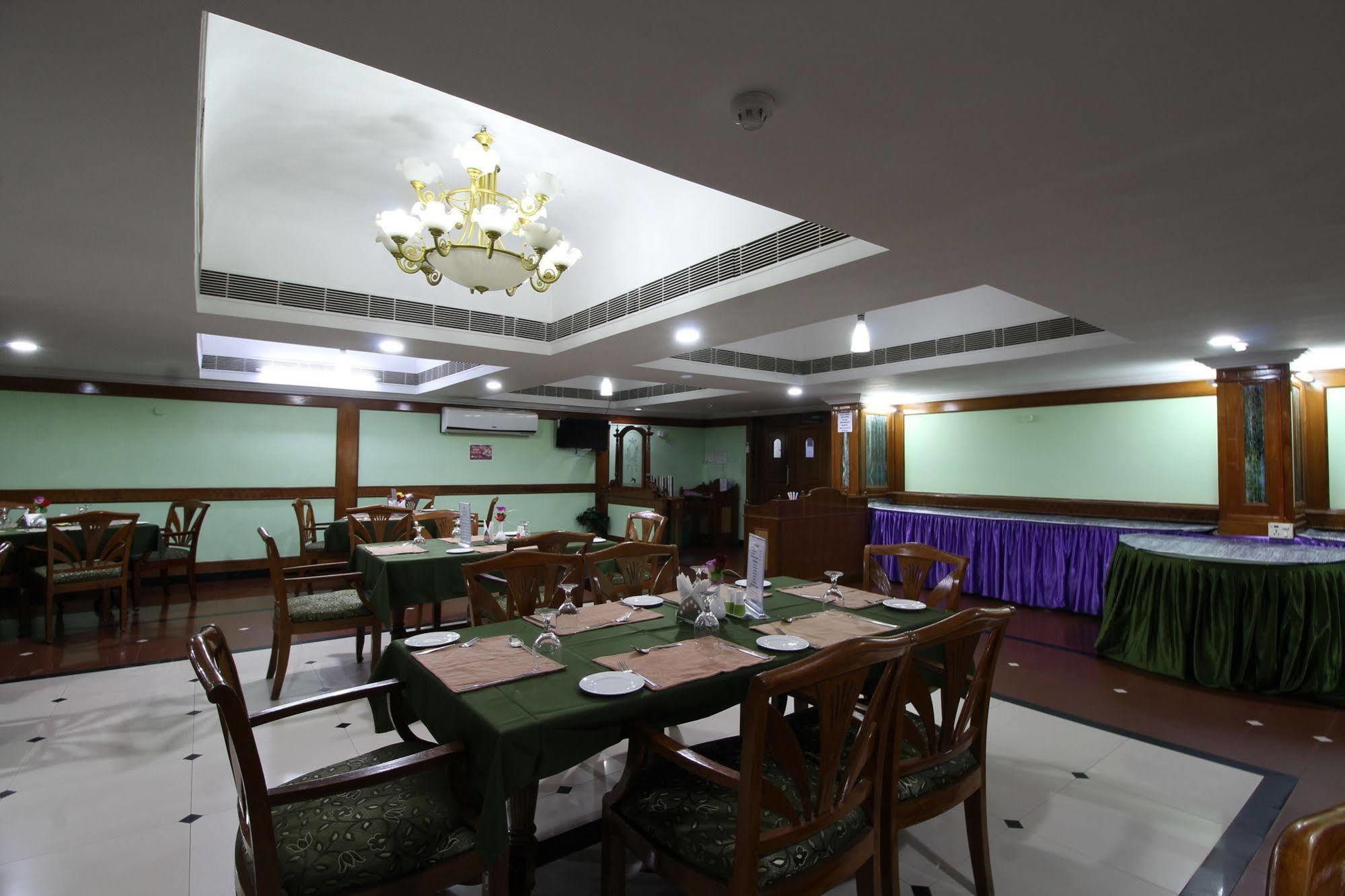 Mayura Residency Guruvayur Exterior photo